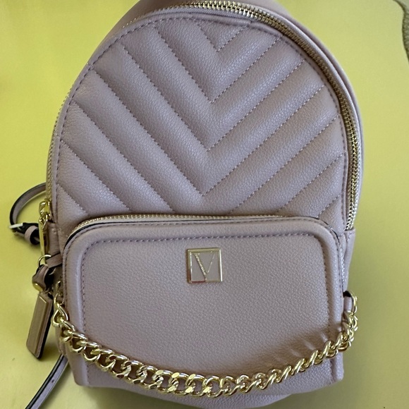 Victoria’s Secret Quilted Backpack with Gold Chain - Picture 2 of 9